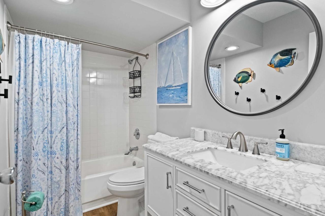 Coastal Oasis With Pool - Walk To Coligny Beach Park Hilton Head Island Eksteriør billede