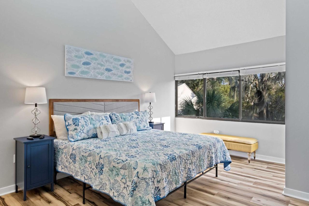 Coastal Oasis With Pool - Walk To Coligny Beach Park Hilton Head Island Eksteriør billede