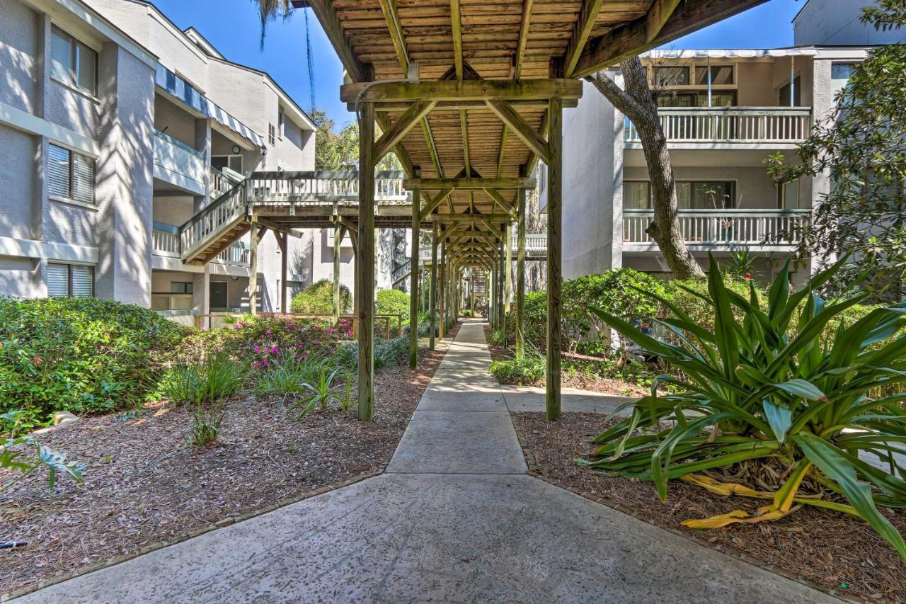 Coastal Oasis With Pool - Walk To Coligny Beach Park Hilton Head Island Eksteriør billede